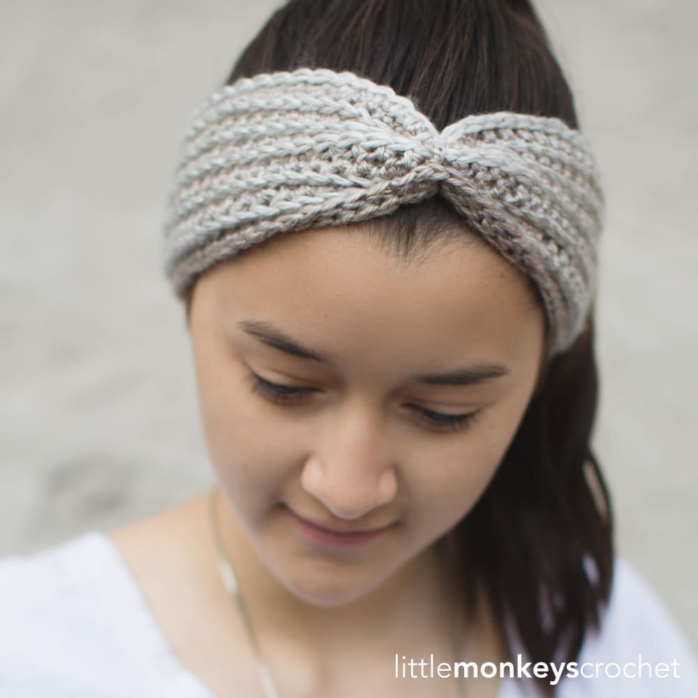 Ribbed Cinched Ear Warmer