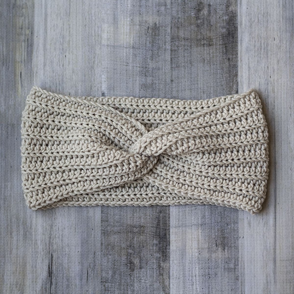 Simple Twisted Earwarmer